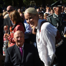 1. september: Kronprinsfamilien deltar under Kongeparets hagefest i Slottsparken.  Foto: Sven Gj. Gjeruldsen, Det kongelige hoff